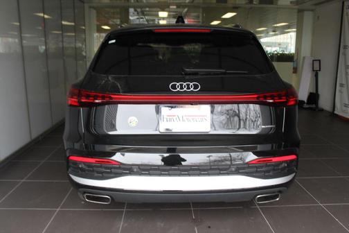 2025 Audi Q5 Premium TFSI quattro S tronic