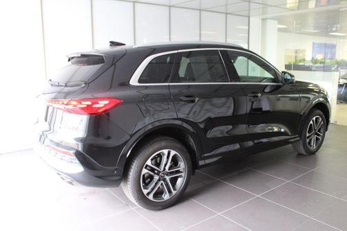 2025 Audi Q5 Premium TFSI quattro S tronic
