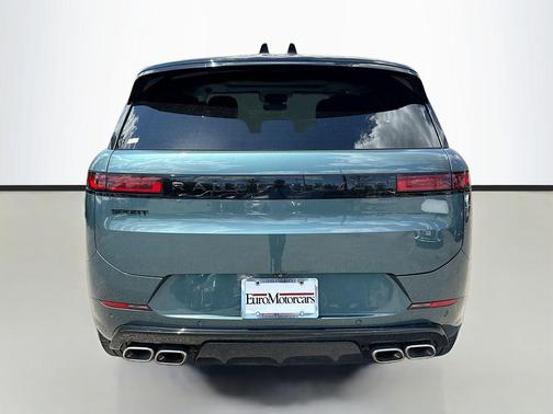 Green 2025 Land Rover Range Rover Sport SE