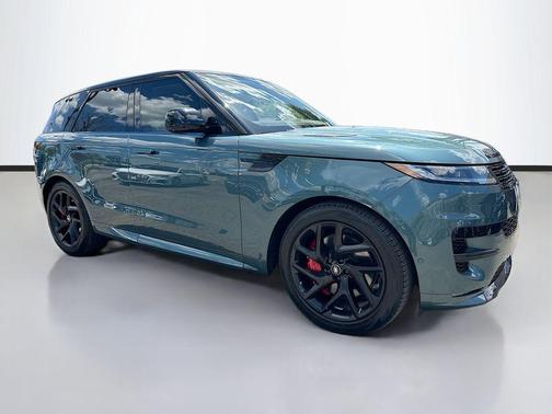 Green 2025 Land Rover Range Rover Sport SE
