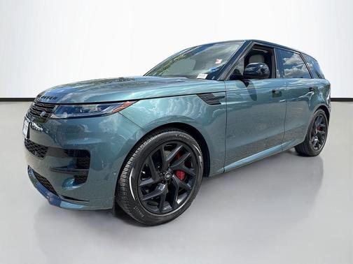 Green 2025 Land Rover Range Rover Sport SE