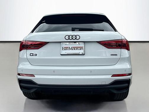 Glacier White Metallic 2025 Audi Q3 45 S line Premium Plus