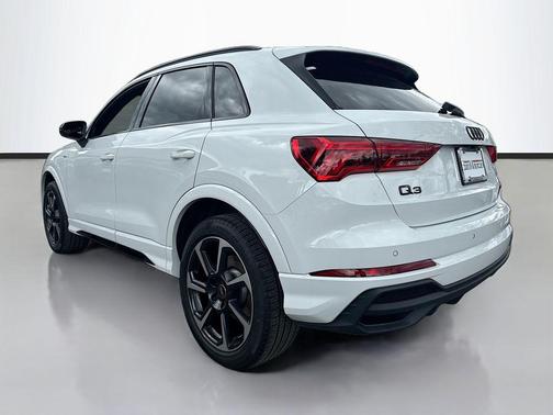 Glacier White Metallic 2025 Audi Q3 45 S line Premium Plus