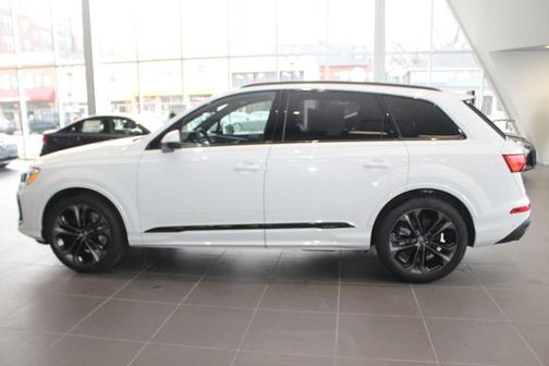 2026 Audi Q7 55 Premium Plus