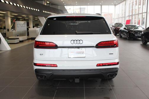 2026 Audi Q7 55 Premium Plus