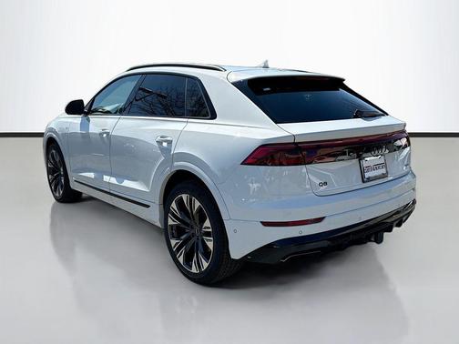2026 Audi Q8 55 Premium Plus