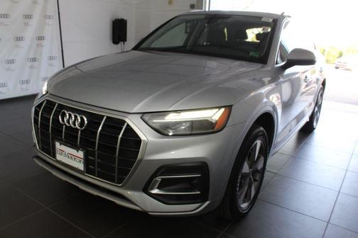 2023 Audi Q5 40 Premium