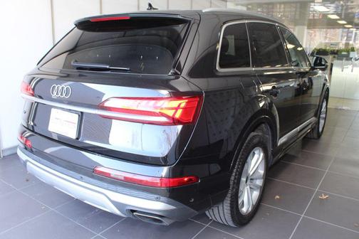 2025 Audi Q7 55 Premium Plus