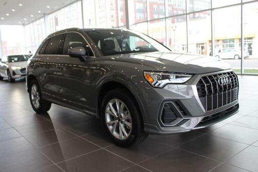 2025 Audi Q3 Premium 45 TFSI S line quattro Tiptronic