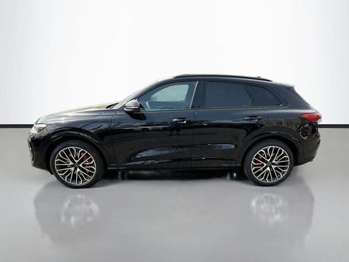 Mythos Black Metallic 2026 Audi SQ5 3.0T Premium Plus