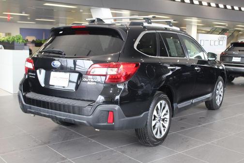 2019 Subaru Outback 3.6R Touring