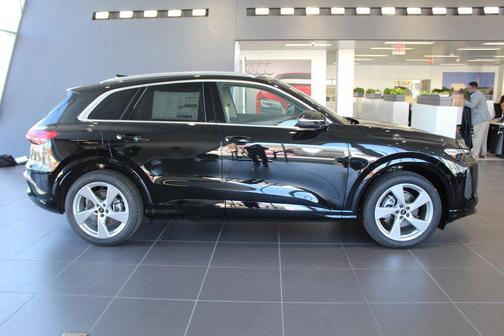 2025 Audi Q5 Prestige TFSI quattro S tronic