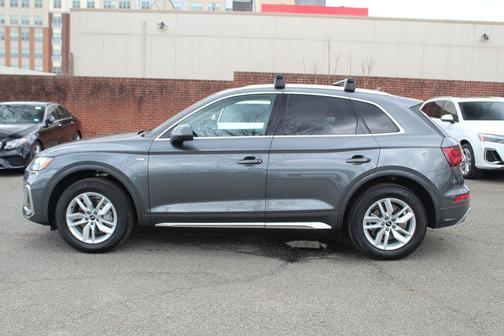 Daytona Gray Pearl Effect 2022 Audi Q5 45 S line Premium