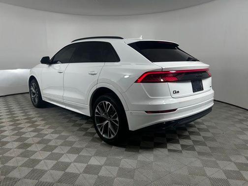 2023 Audi Q8 55 Premium