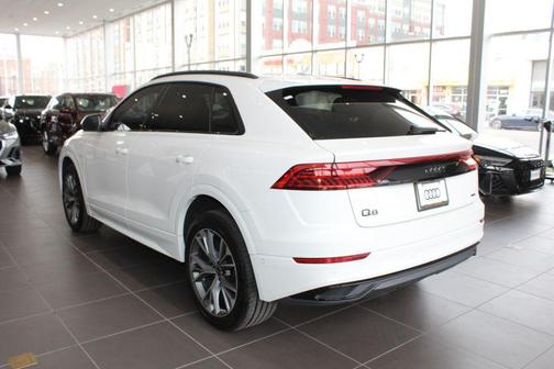 2023 Audi Q8 55 Premium