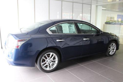 2014 Nissan Maxima S