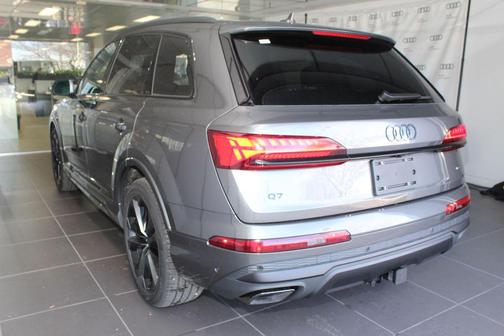 2026 Audi Q7 55 Premium Plus