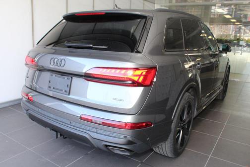 2026 Audi Q7 55 Premium Plus