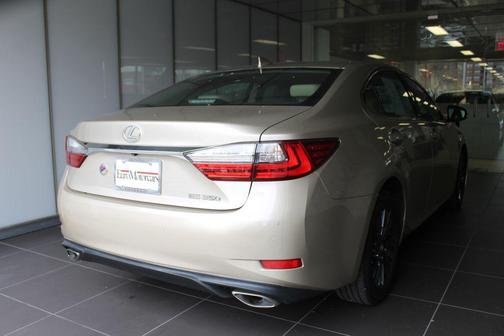 2018 Lexus ES 350 Base