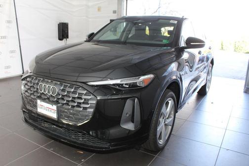 2025 Audi Q5 Premium Plus TFSI quattro S tronic