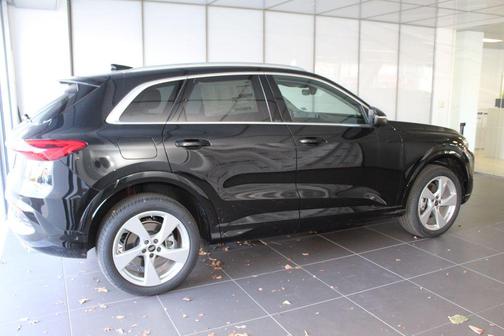 2025 Audi Q5 Premium Plus TFSI quattro S tronic