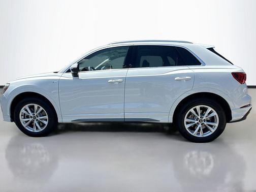 Glacier White Metallic 2025 Audi Q3 Premium 45 TFSI S line quattro Tiptronic