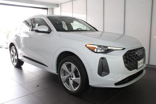 2025 Audi Q5 Premium Plus TFSI quattro S tronic