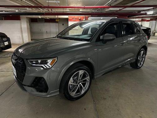 2025 Audi Q3 Premium 45 TFSI S line quattro Tiptronic