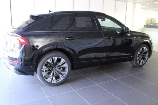 2026 Audi Q8 55 Premium Plus