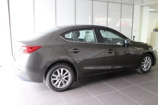 2016 Mazda Mazda3 i Touring
