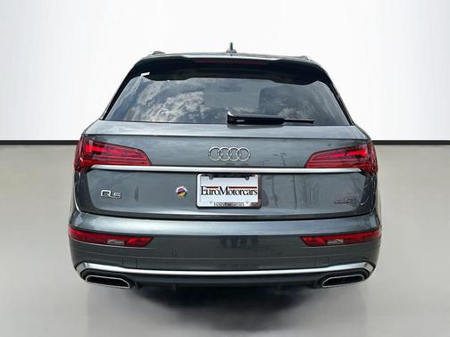 Daytona Gray Pearl Effect 2022 Audi Q5 45 S line Premium