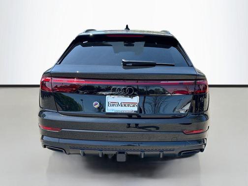 Mythos Black Metallic 2026 Audi Q8 55 Premium Plus