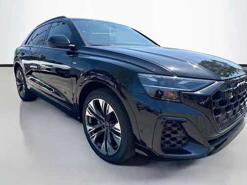 Mythos Black Metallic 2026 Audi Q8 55 Premium Plus