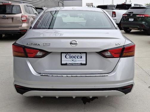 2021 Nissan Altima 2.5 SV