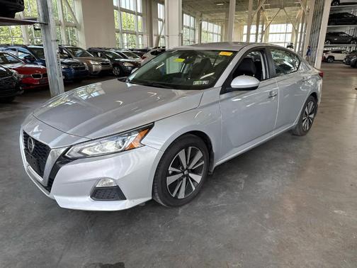 2021 Nissan Altima 2.5 SV