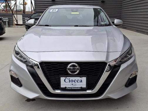 2021 Nissan Altima 2.5 SV