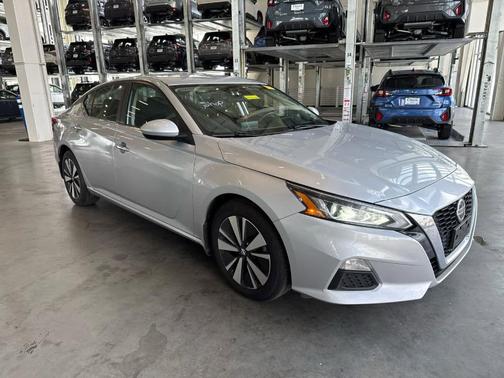 2021 Nissan Altima 2.5 SV