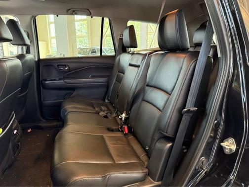 2019 Honda Pilot Touring 8-Passenger