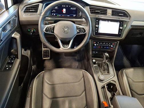 2022 Volkswagen Tiguan 2.0T SEL R-Line