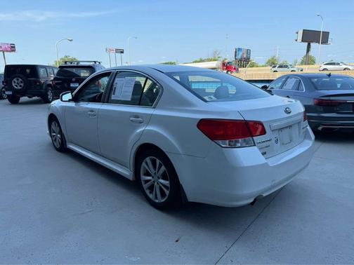 2013 Subaru Legacy 2.5i Premium