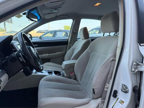 2013 Subaru Legacy 2.5i Premium
