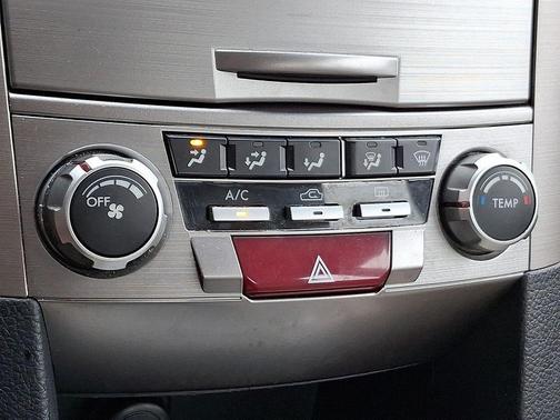 2013 Subaru Legacy 2.5i Premium