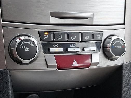 2013 Subaru Legacy 2.5i Premium
