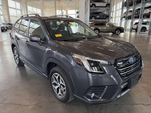 2022 Subaru Forester Premium
