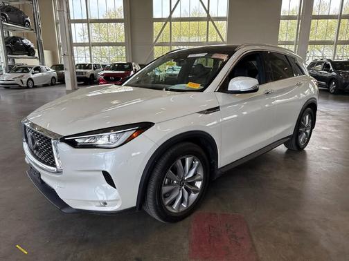 2022 INFINITI QX50 Luxe