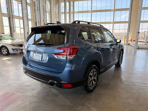 Horizon Blue 2023 Subaru Forester Premium