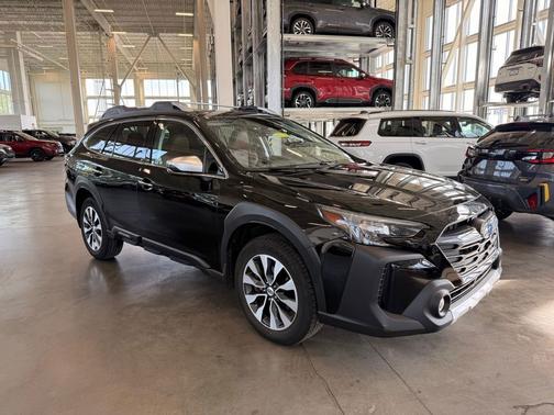 Crystal Black Silica 2023 Subaru Outback Touring XT