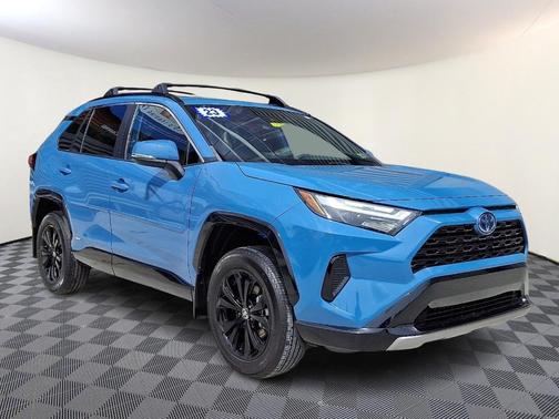 2023 Toyota RAV4 Hybrid SE