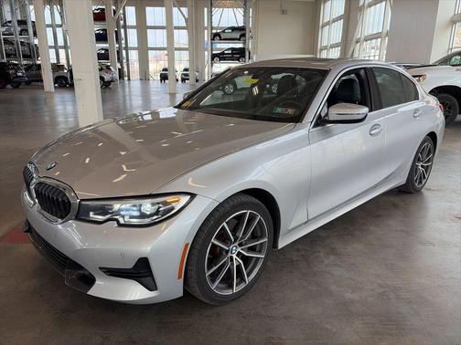 2019 BMW 330 i xDrive