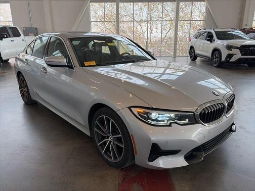 2019 BMW 330 i xDrive